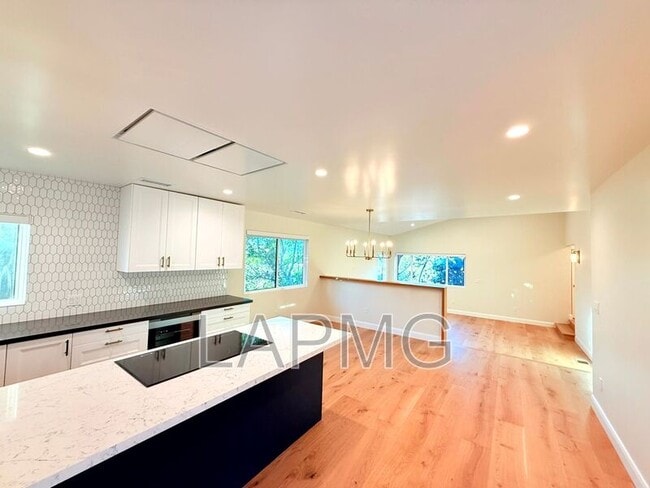 Building Photo - 4762 Charters Ave