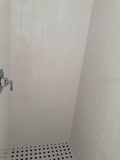 Building Photo - 1614 N Osceola Ave