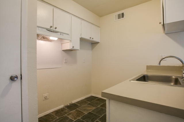 Building Photo - Reagan Terrace Apartments