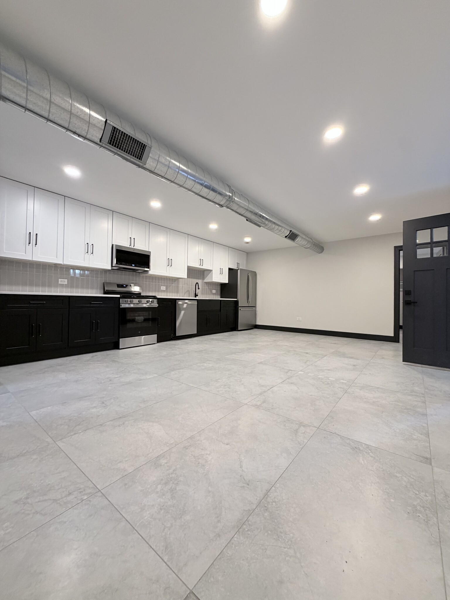 Building Photo - 1806 S Jefferson St