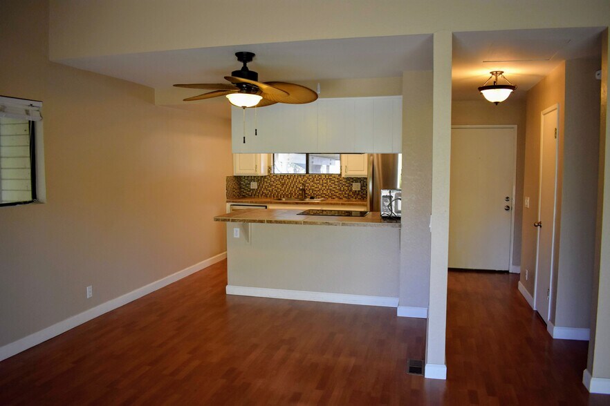 Building Photo - 3290 Rockview Pl