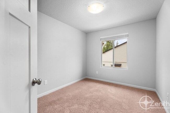 Building Photo - 4117 S Cyn Vw Cir