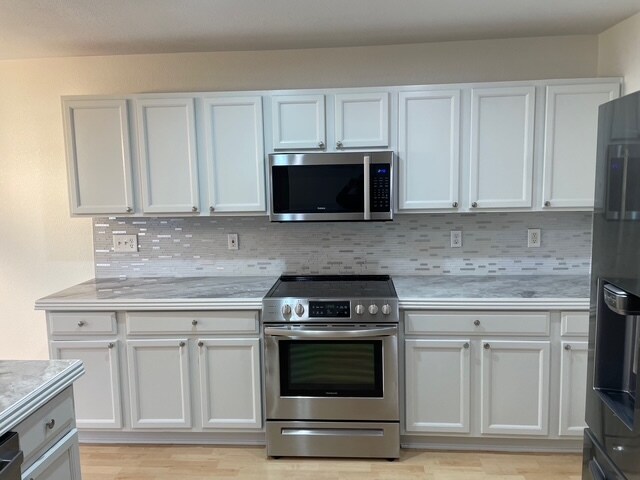 Building Photo - 21920 E Crestline Ln