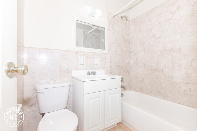 Building Photo - 740 Clarkson Ave