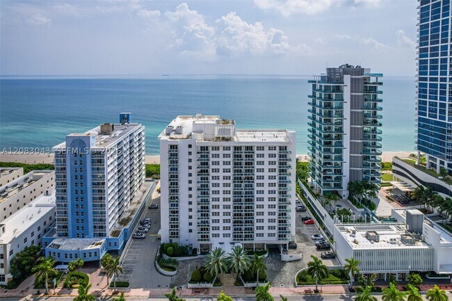 Building Photo - 6917 Collins Ave