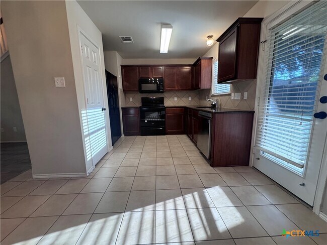 Building Photo - 5200 Lions Gate Ln