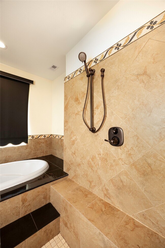 Building Photo - 25207 Springwood Lake Dr