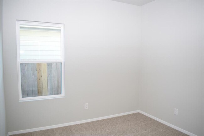 Building Photo - 11608 Murano Dr