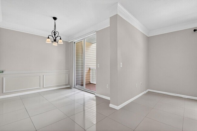 Building Photo - 175 Galicia Way