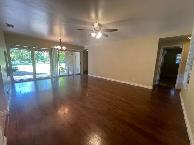 Building Photo - Equestrian Property & Country Living in the Heart of Folsom