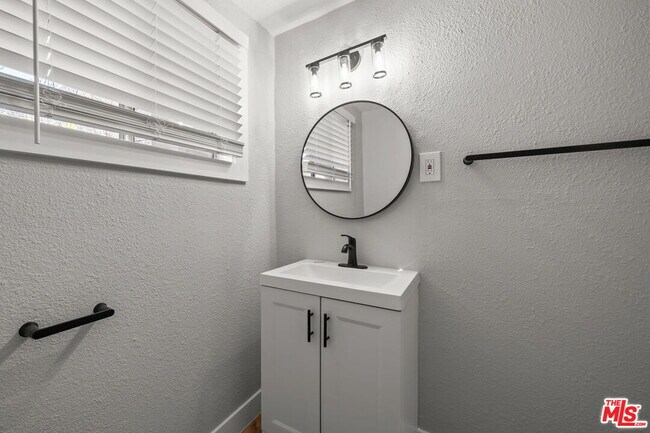 Building Photo - 5724 La Mirada Ave