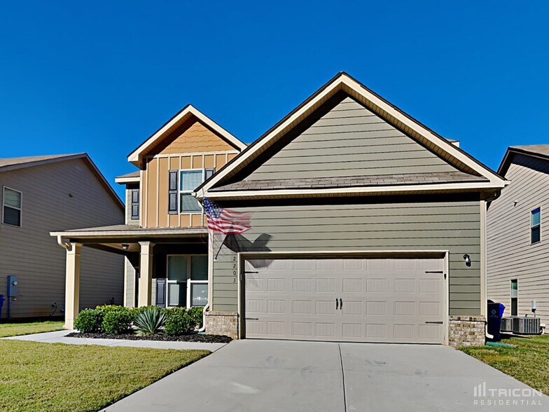 Building Photo - 2203 Jenny Dr