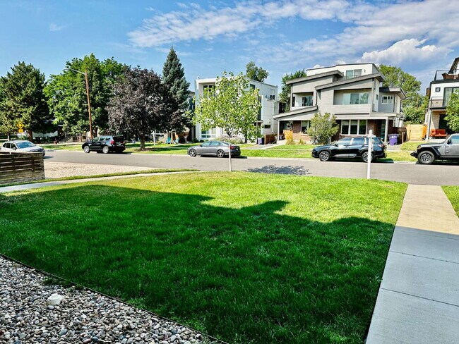 Building Photo - Available NOW! SIX MONTH LEASE - Spacious 3-Bedroom Townhouse with 3.5 Baths in Vibrant Sloans Lake!