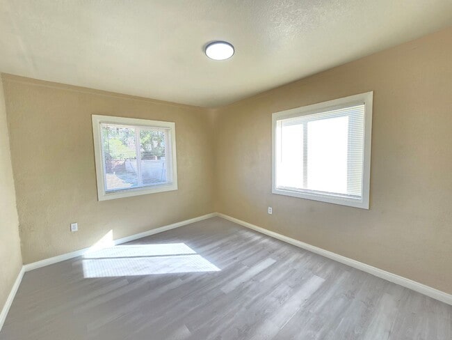Building Photo - For Rent – Remodeled 2-Bedroom Home in California City!