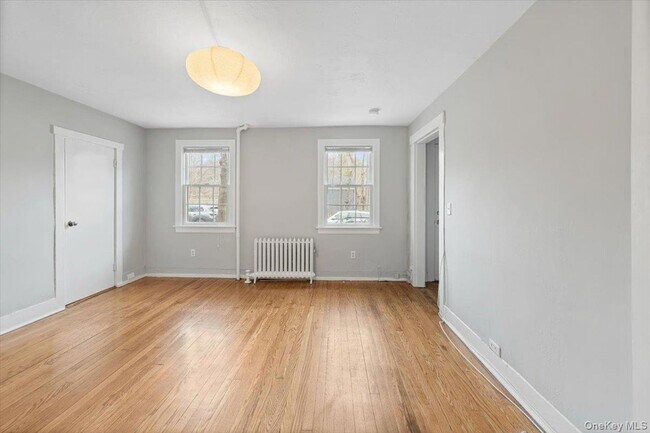 Building Photo - 9 N Dearman St