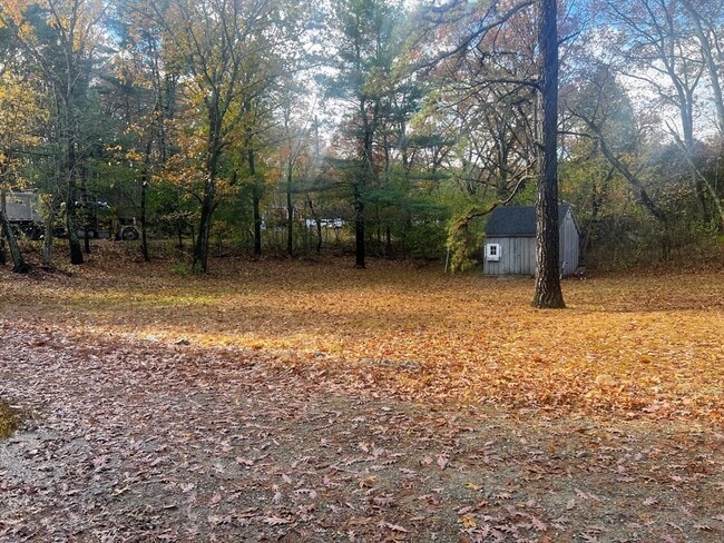 Building Photo - 888 Salem St