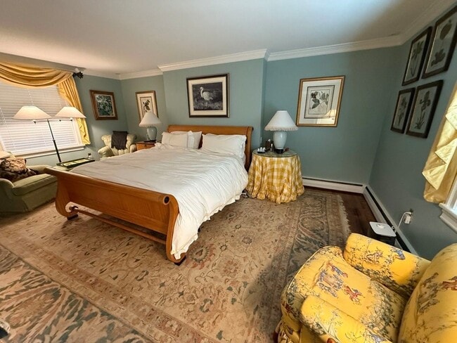 Building Photo - 506 Roslyn Pl