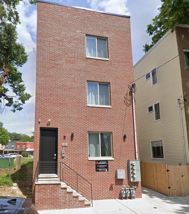 Building Photo - 317 N 41st St