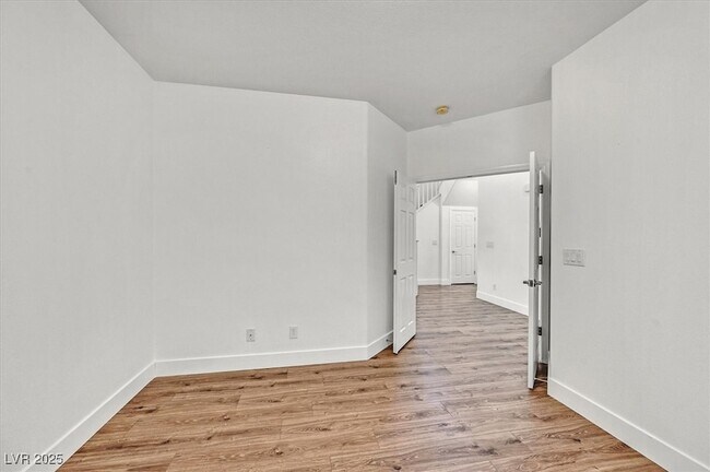 Building Photo - 10620 Kearney Mountain Ave
