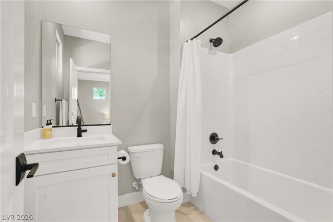 Building Photo - 2658 Catania St