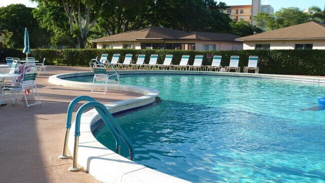 Building Photo - 14671 Bonaire Blvd