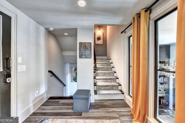 Building Photo - 2555 Brook Run