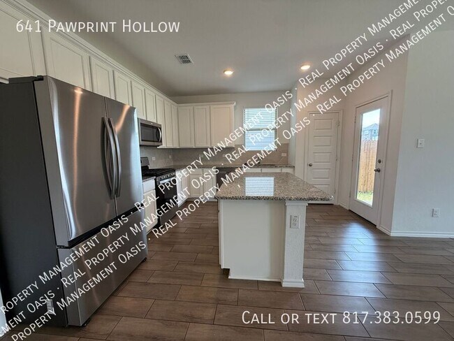 Building Photo - 641 Pawprint Holw