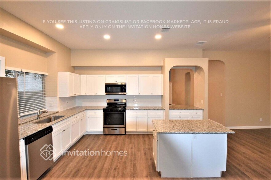 Building Photo - 2043 Hearthstone Dr