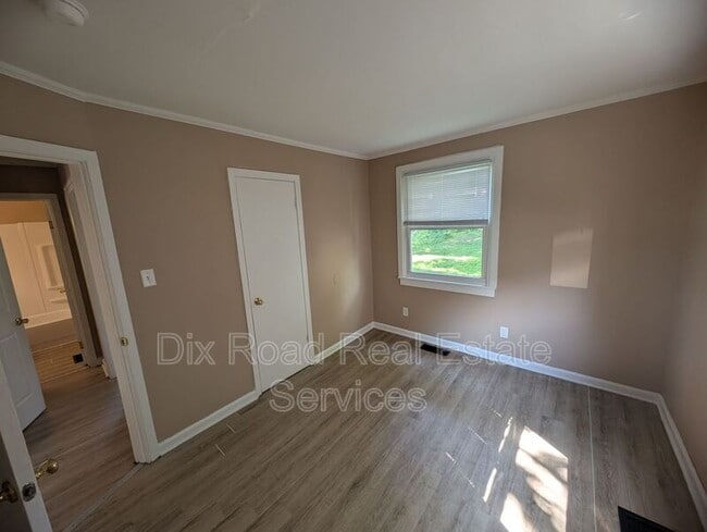 Building Photo - 4529 Waymire Ave