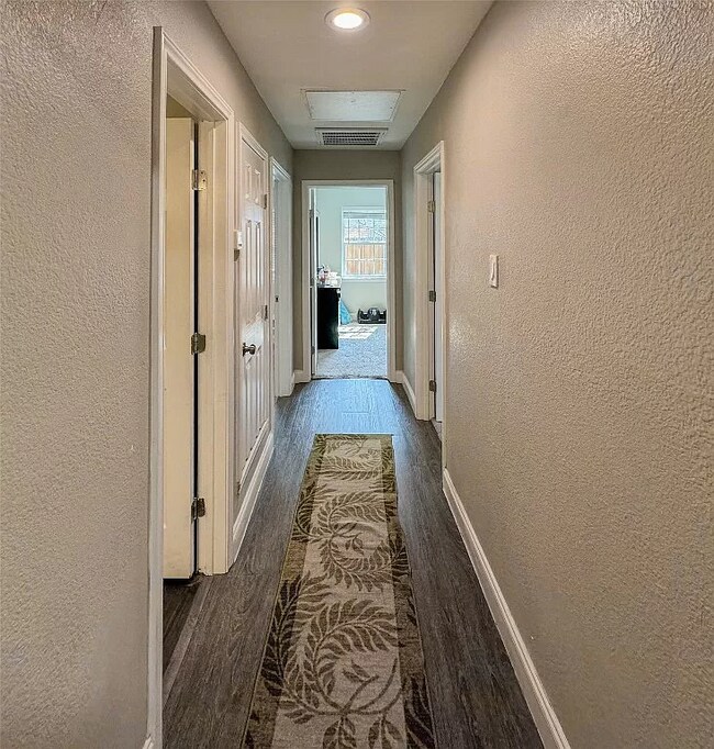 Building Photo - 1402 Peachtree Rd