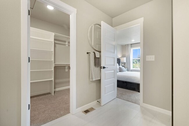 Building Photo - 7009 NE 132nd Way