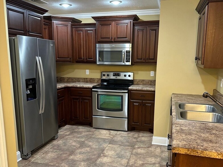 Building Photo - 38 Arbuckle Ln