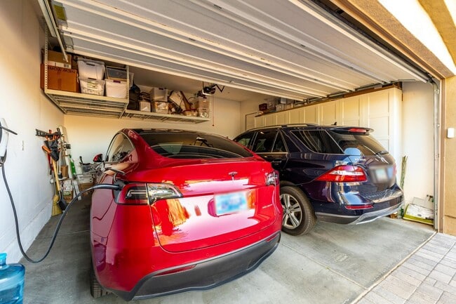 Building Photo - 7611 E Camino Vivaz