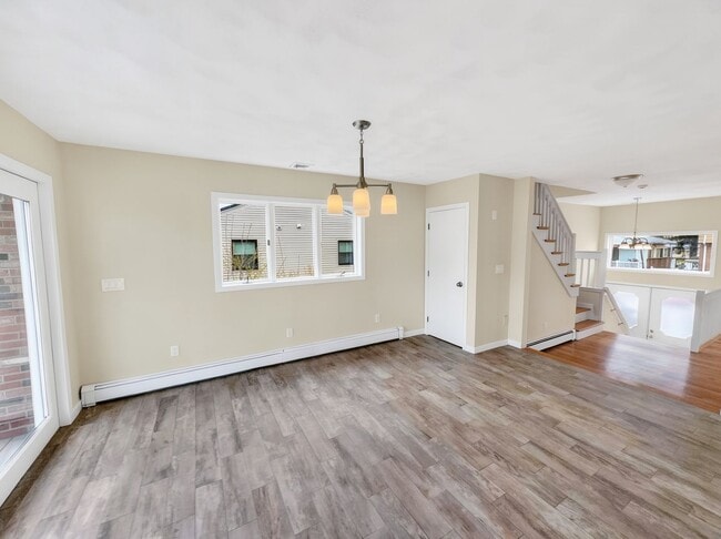 Building Photo - Beautiful Condo In Revere MA!