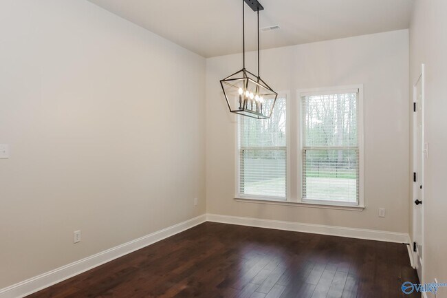 Building Photo - 27462 Dieken Dr