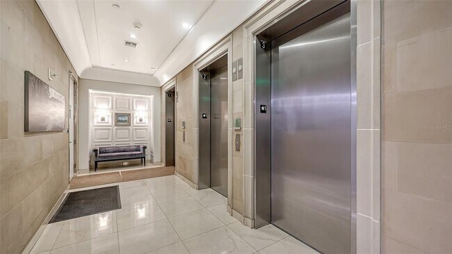 Building Photo - 1350 Main St