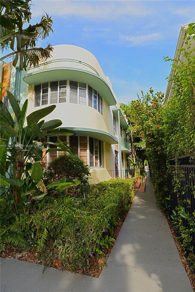 Building Photo - 1341 Meridian Ave