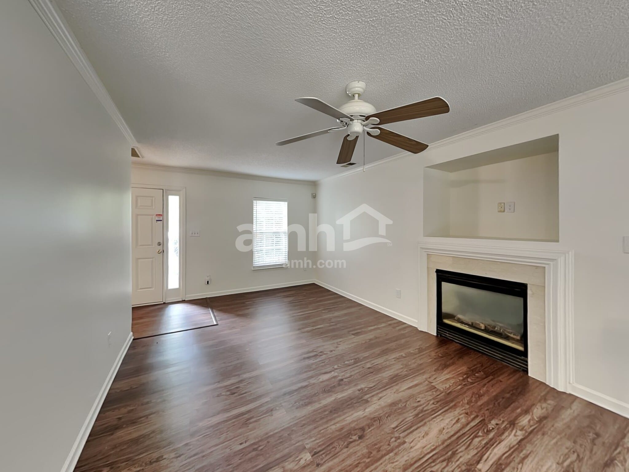 Building Photo - 6030 Shining Oak Ln
