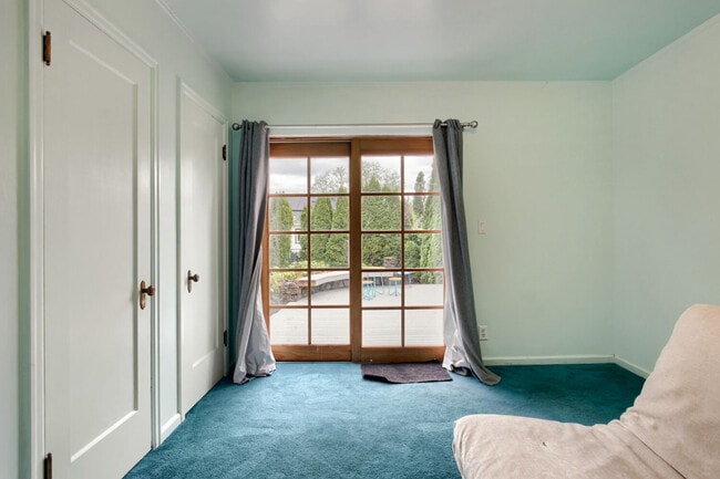 Building Photo - 3406 SE 64th Ave