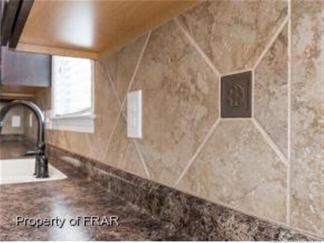 Building Photo - 175 Wind Brook Ct