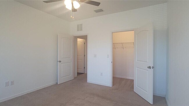 Building Photo - 5520 Angel Fish Ct