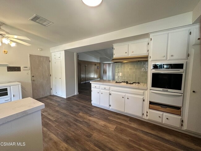 Building Photo - 5708 Wilhelmina Ave