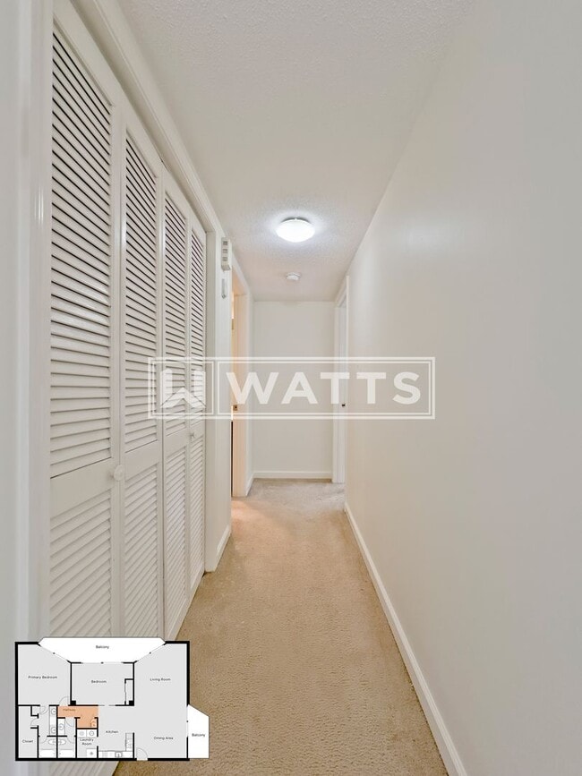 Building Photo - Spacious 2-Bed, 2-Bath Condo at Regency Te...