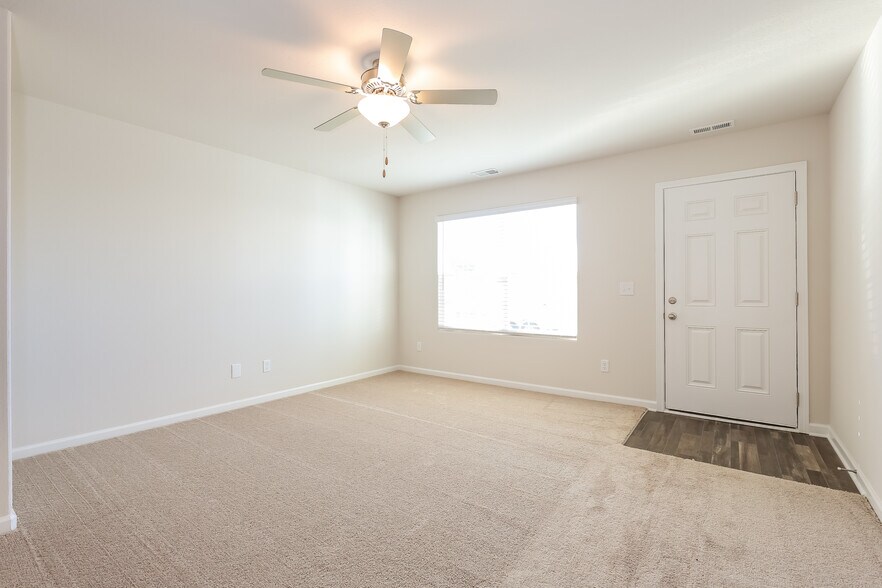 Building Photo - 4069 Reinfield Dr