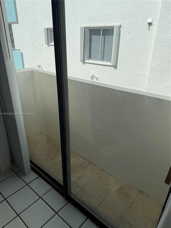 Building Photo - 7915 Harding Ave