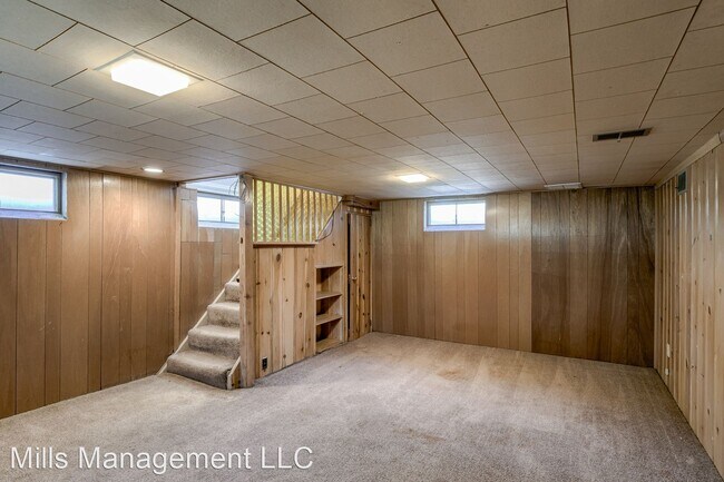 Building Photo - 3 br, 1 bath House - 2673 S 14