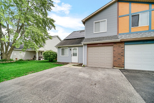Building Photo - 1807 Whitney Dr