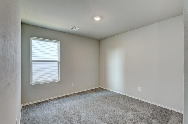 Building Photo - 11832 KAMERON Wy