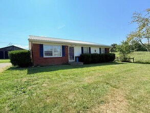 Building Photo - 3 bed ranch home