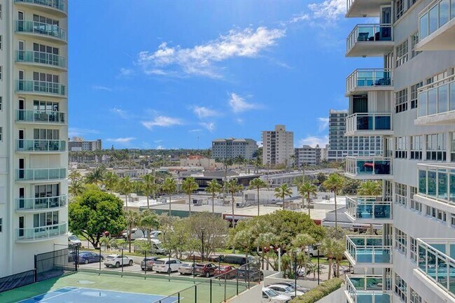 Building Photo - 3430 Galt Ocean Dr